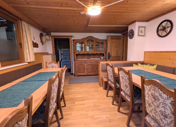 Frühstückszimmer mit 20 Sitzplätzen